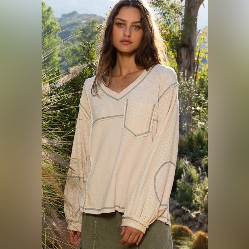 POL Cream and Green V-Neck Blouse with Pocket